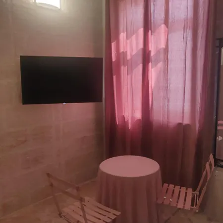 아파트 St Joseph Building Hamrun